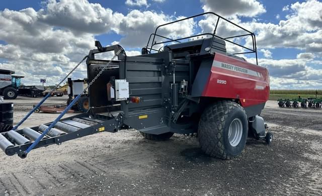 Image of Massey Ferguson 2290 equipment image 3