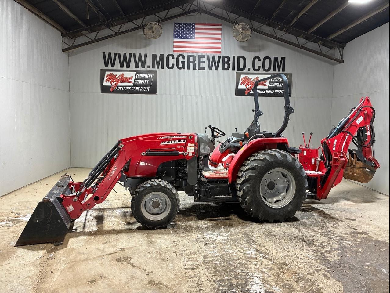 2016 Massey Ferguson 2705E Equipment Image0