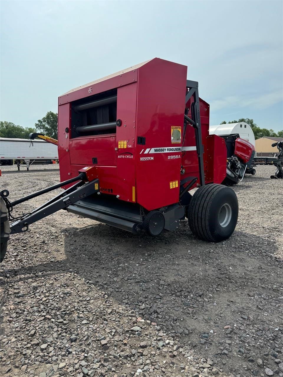 2016 Massey Ferguson 2956A Equipment Image0