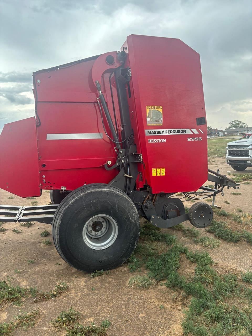 Image of Massey Ferguson 2956A Image 0