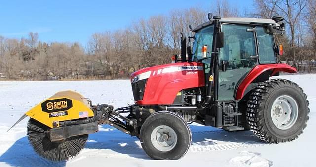 Image of Massey Ferguson 4607M equipment image 1