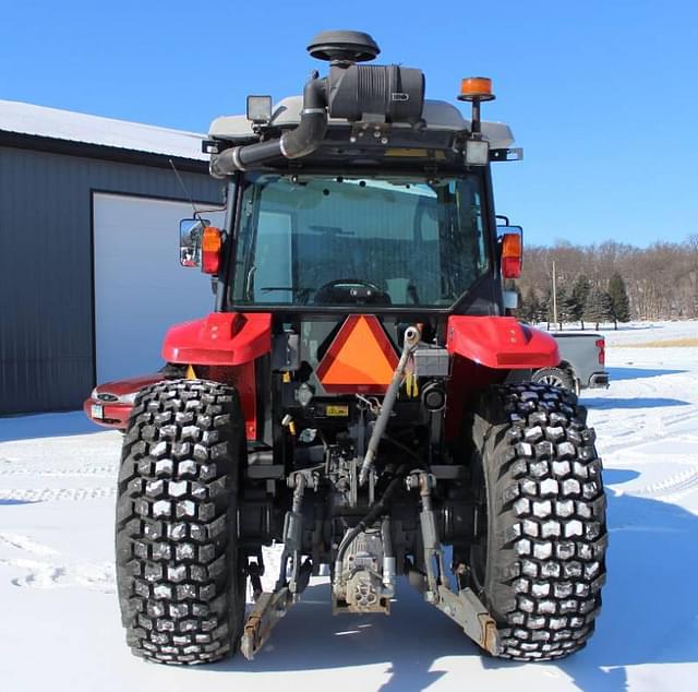 Image of Massey Ferguson 4607M equipment image 3