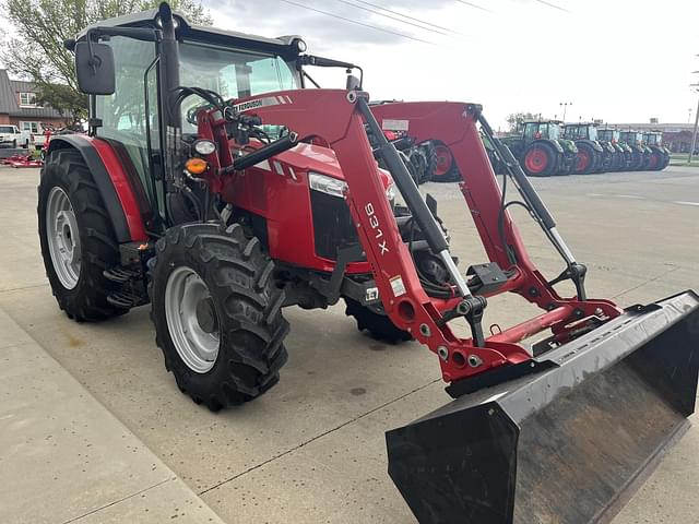 Image of Massey Ferguson 4710 equipment image 2