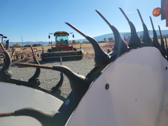 Image of Massey Ferguson 5130 equipment image 4