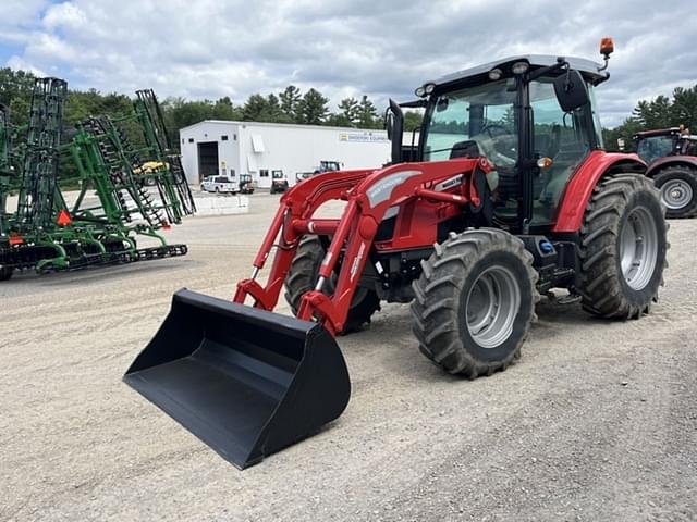 Image of Massey Ferguson 5612 equipment image 2