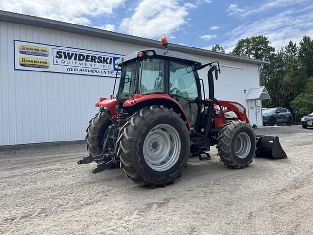 Image of Massey Ferguson 5612 equipment image 4