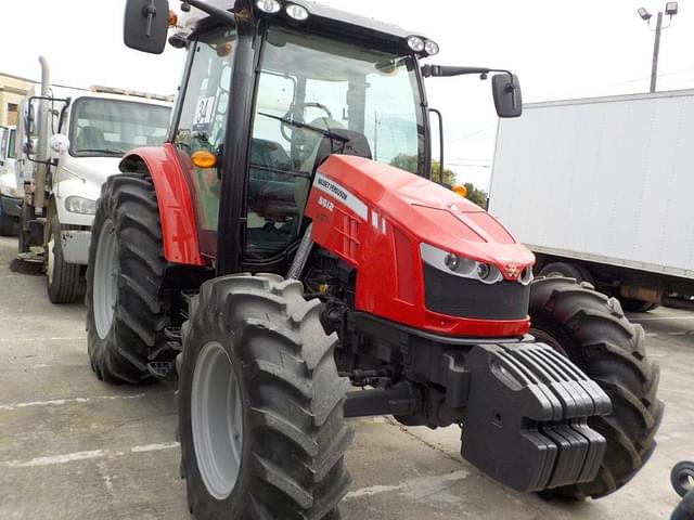 Image of Massey Ferguson 5612 equipment image 1