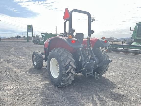 Image of Massey Ferguson 6713 equipment image 2