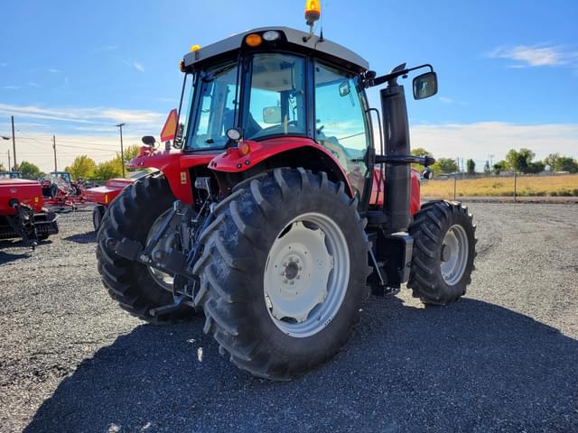 Image of Massey Ferguson 6715S equipment image 2