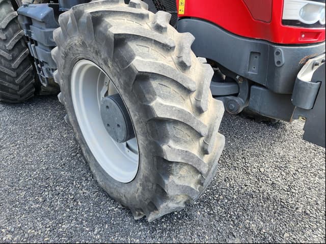 Image of Massey Ferguson 8727 equipment image 4
