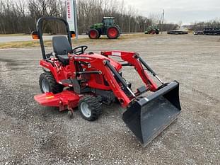 2016 Massey Ferguson GC1705 Equipment Image0