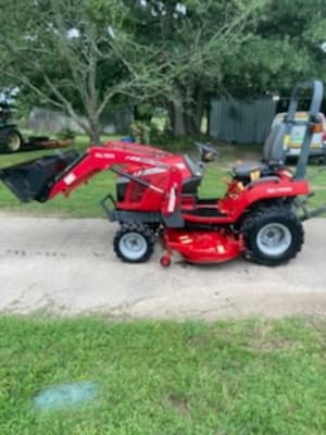 2016 Massey Ferguson GC1705 Image