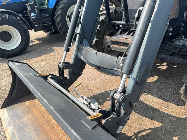 Image of McCormick Intl X7.450 equipment image 2