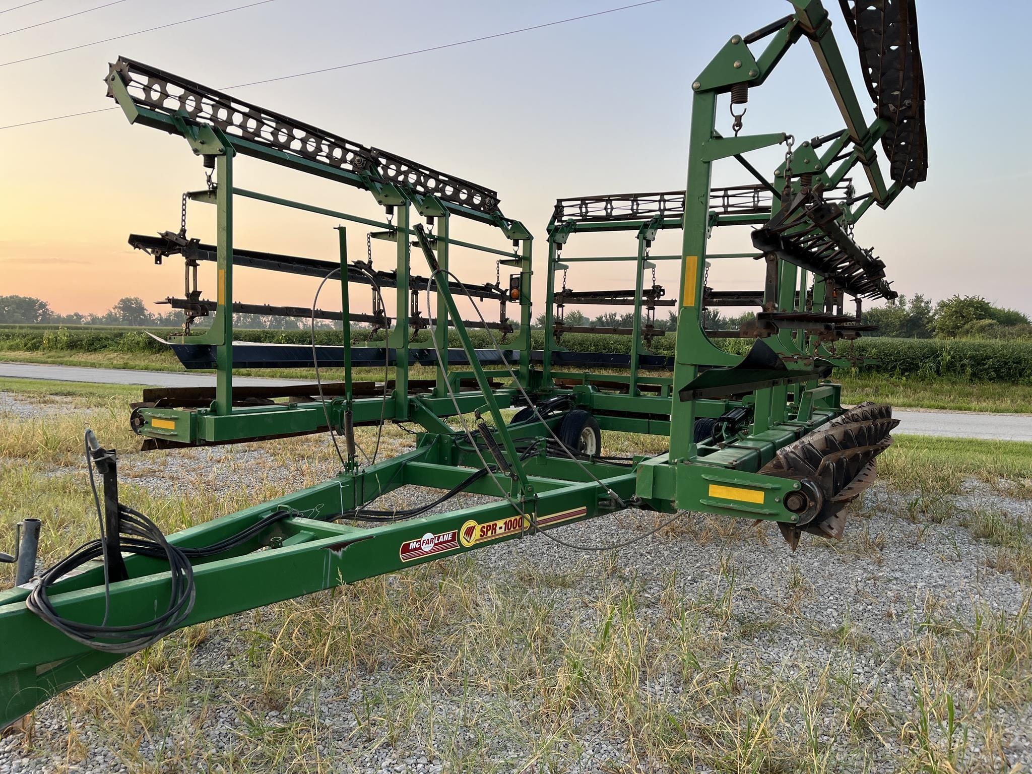 2016 McFarlane SPR-1040 Equipment Image0