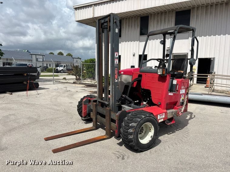 2016 Moffett M8 55.3 Equipment Image0