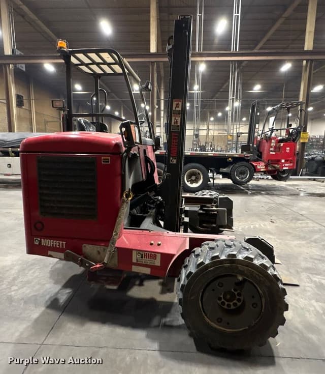 Image of Moffett M8 55.4 equipment image 3