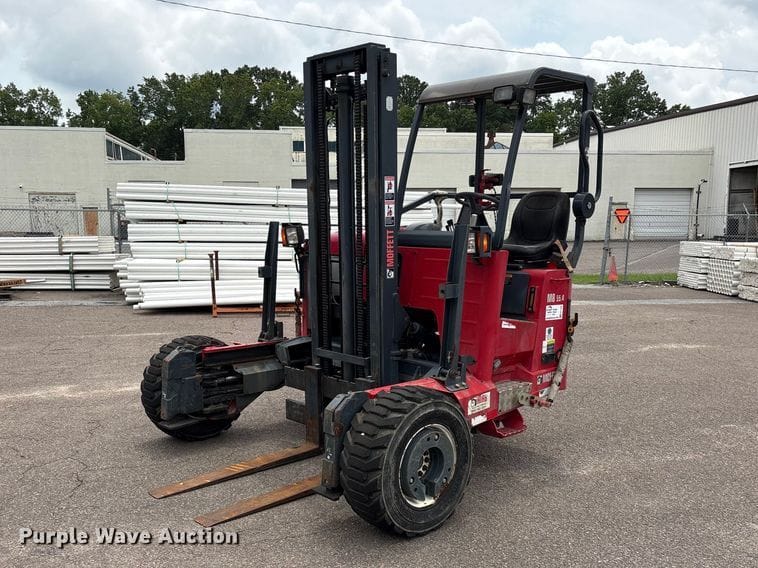 2016 Moffett M85501 Equipment Image0