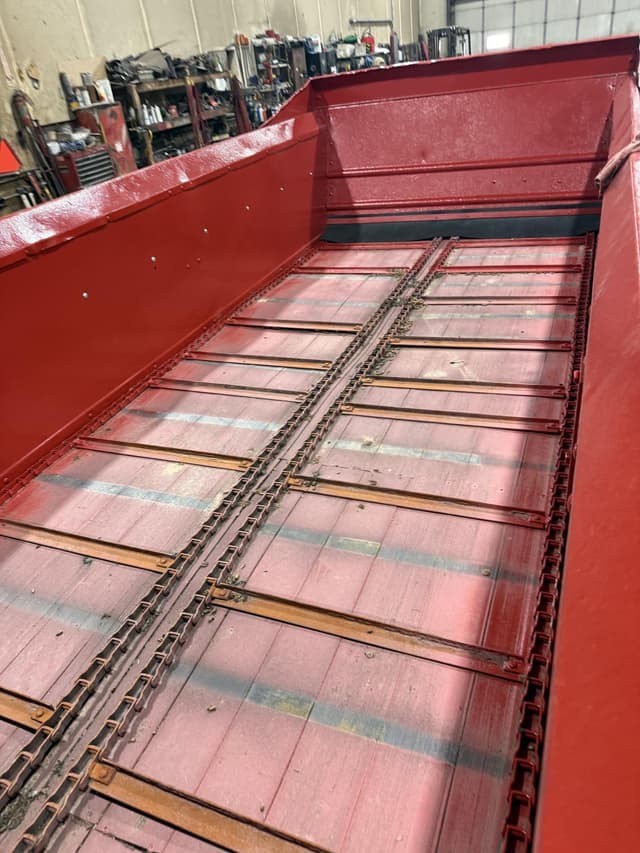 Image of New Holland 195 equipment image 4