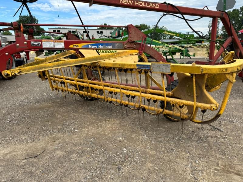 Image of New Holland Rolabar 256 Image 1