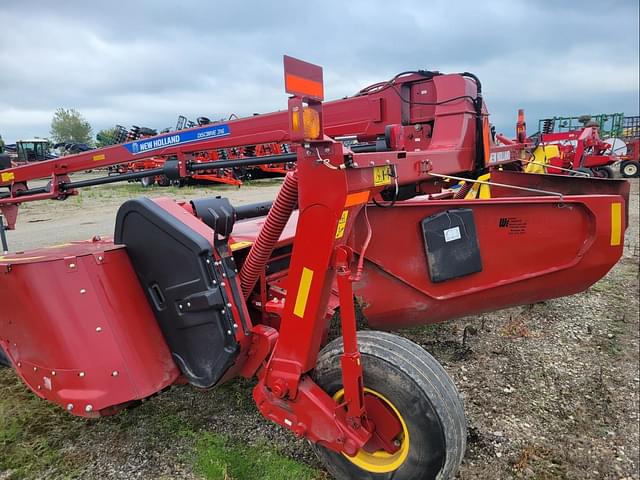 Image of New Holland 316 equipment image 4