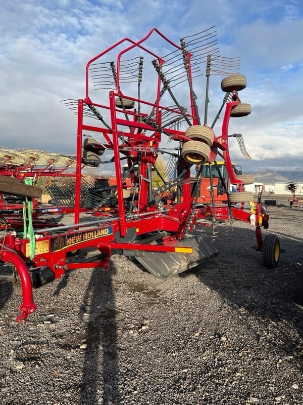 2016 New Holland Prorotor 3226 Equipment Image0
