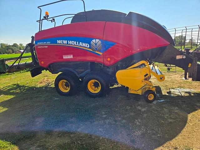 Image of New Holland Big Baler 330 equipment image 1