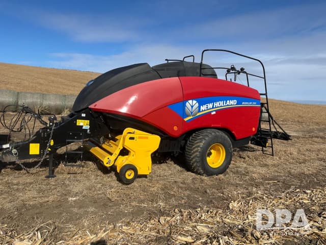 Image of New Holland Big Baler 330 equipment image 1