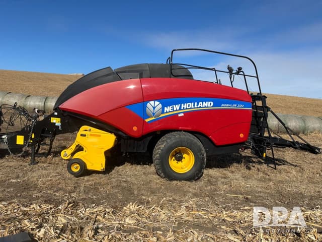 Image of New Holland Big Baler 330 equipment image 2