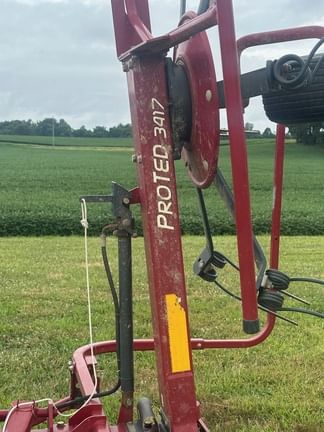 2016 New Holland 3417 Equipment Image0