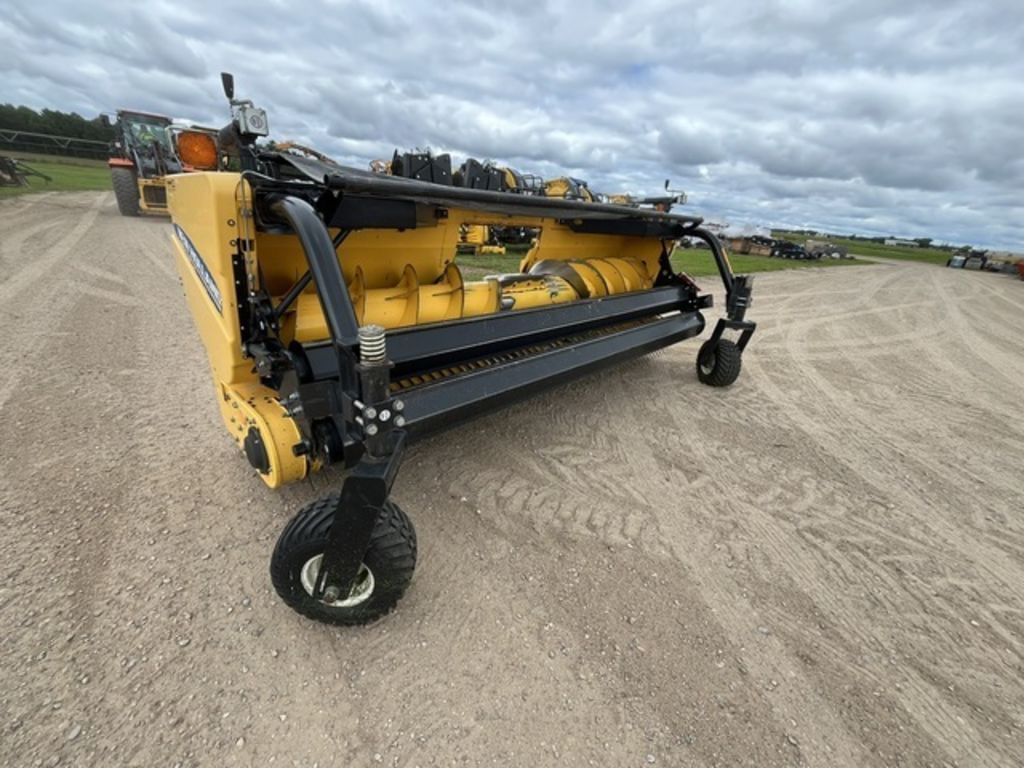 2017 New Holland 380HDY Equipment Image0