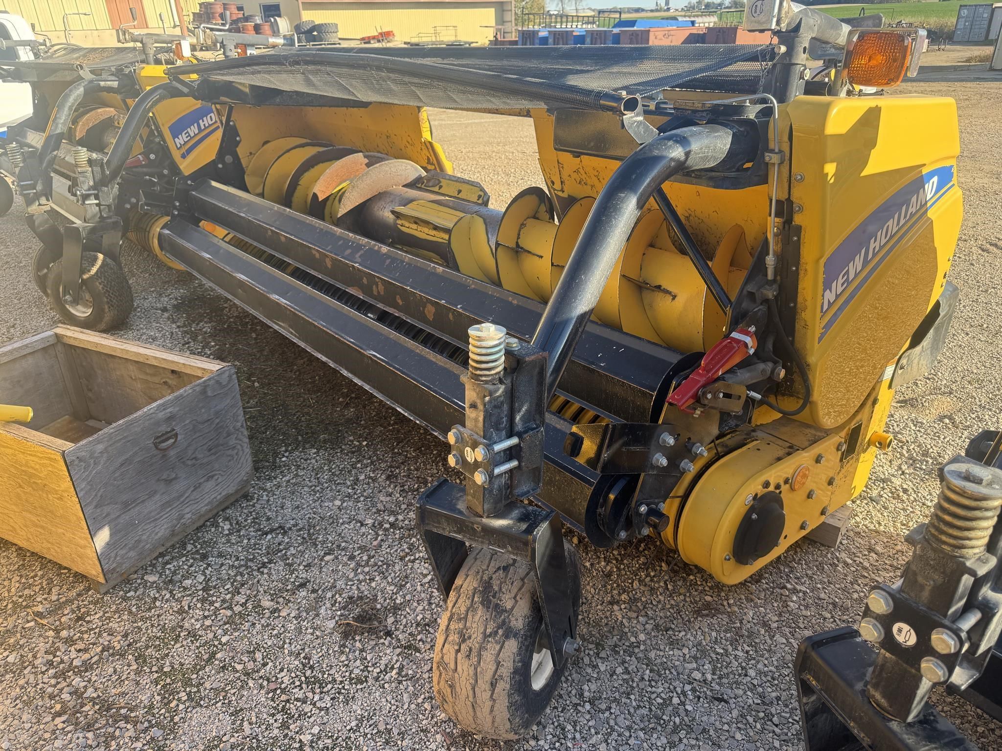 2016 New Holland 380HDY Equipment Image0