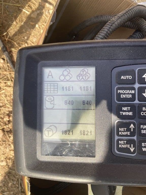 Image of New Holland 450 equipment image 1