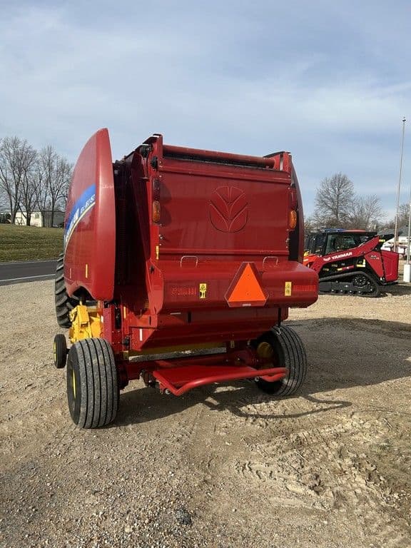 Image of New Holland 450 equipment image 3