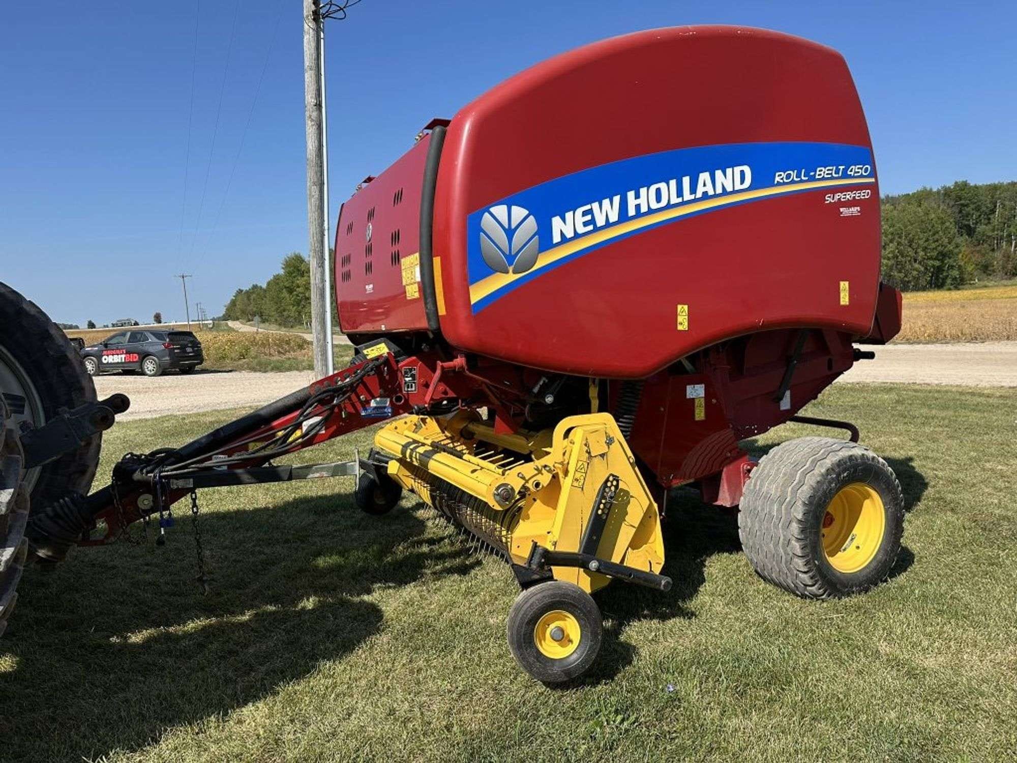 2016 New Holland RB450 Superfeed Equipment Image0