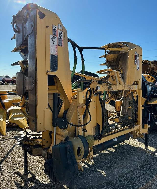 Image of New Holland 600SFI equipment image 3