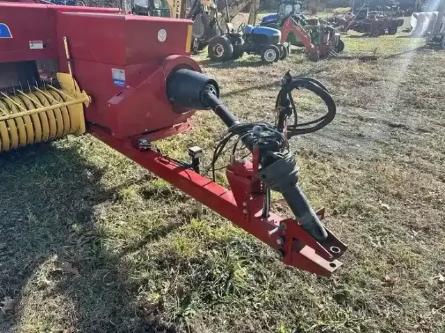 Image of New Holland BC5070 equipment image 2