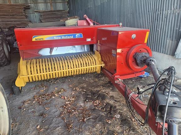 2016 New Holland BC5070 Equipment Image0