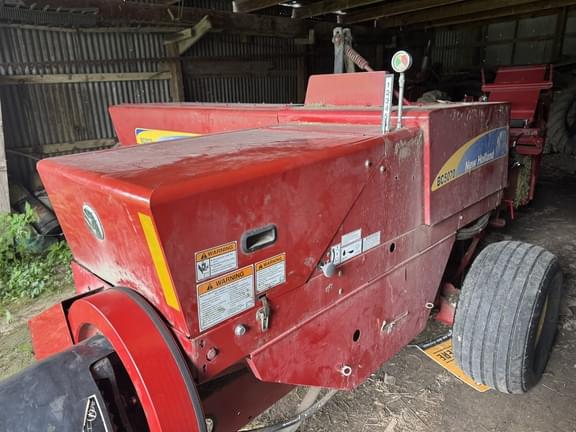 Image of New Holland BC5070 equipment image 2