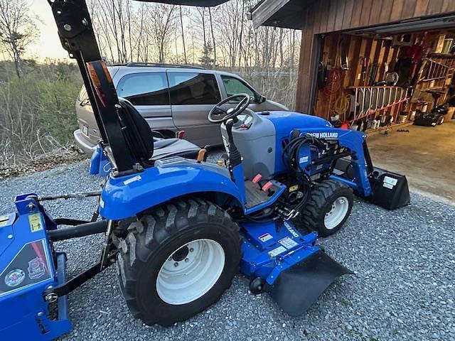 Image of New Holland Boomer 24 Image 1