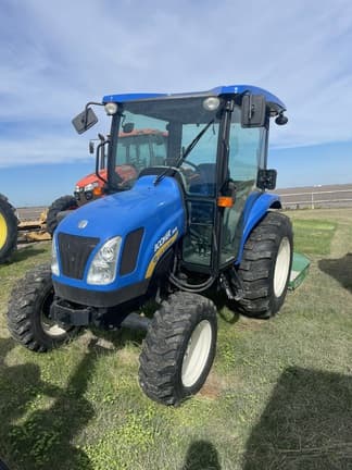 Main image New Holland Boomer 1025
