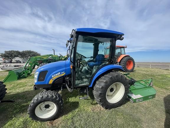 Image of New Holland Boomer 1025 equipment image 3