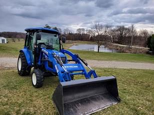 Main image New Holland Boomer 37 1