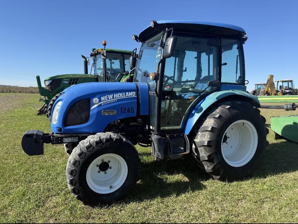 2016 New Holland Boomer 47 Equipment Image0