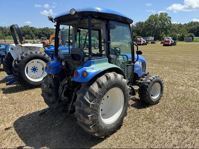 Image of New Holland Boomer 47 equipment image 4