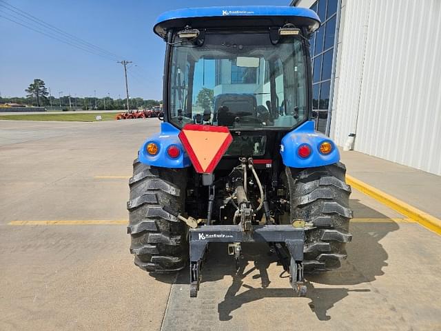 Image of New Holland Boomer 47 equipment image 2