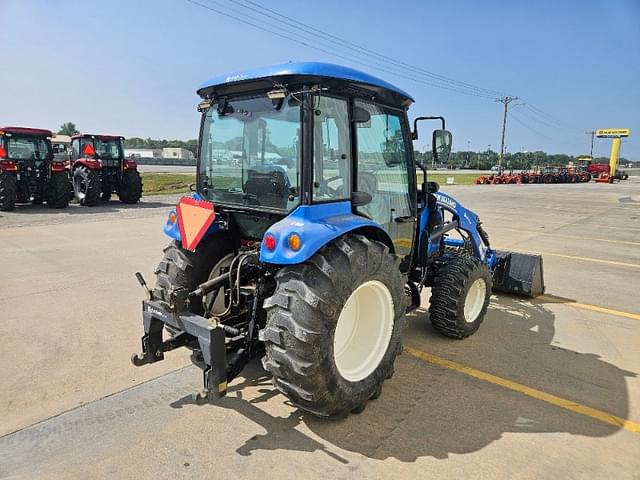 Image of New Holland Boomer 47 equipment image 1