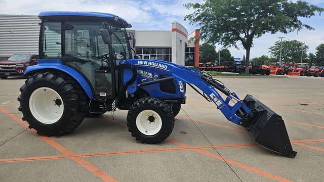 Image of New Holland Boomer 47 equipment image 3