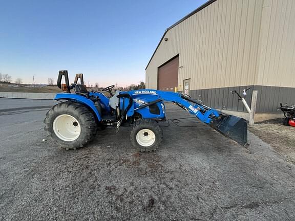 Image of New Holland Boomer 47 equipment image 2