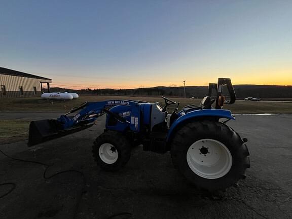 Image of New Holland Boomer 47 Primary image