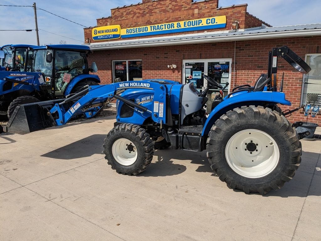 Main image New Holland Boomer 47